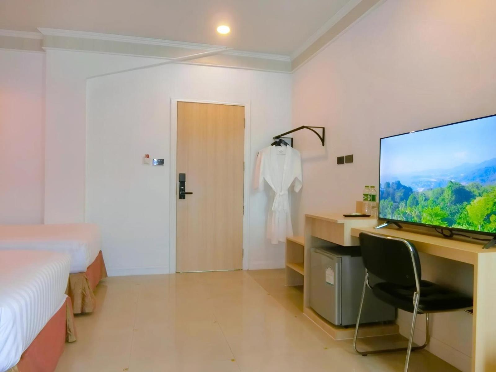 Sira Boutique Residence - Newly Renovated Patong Exterior foto