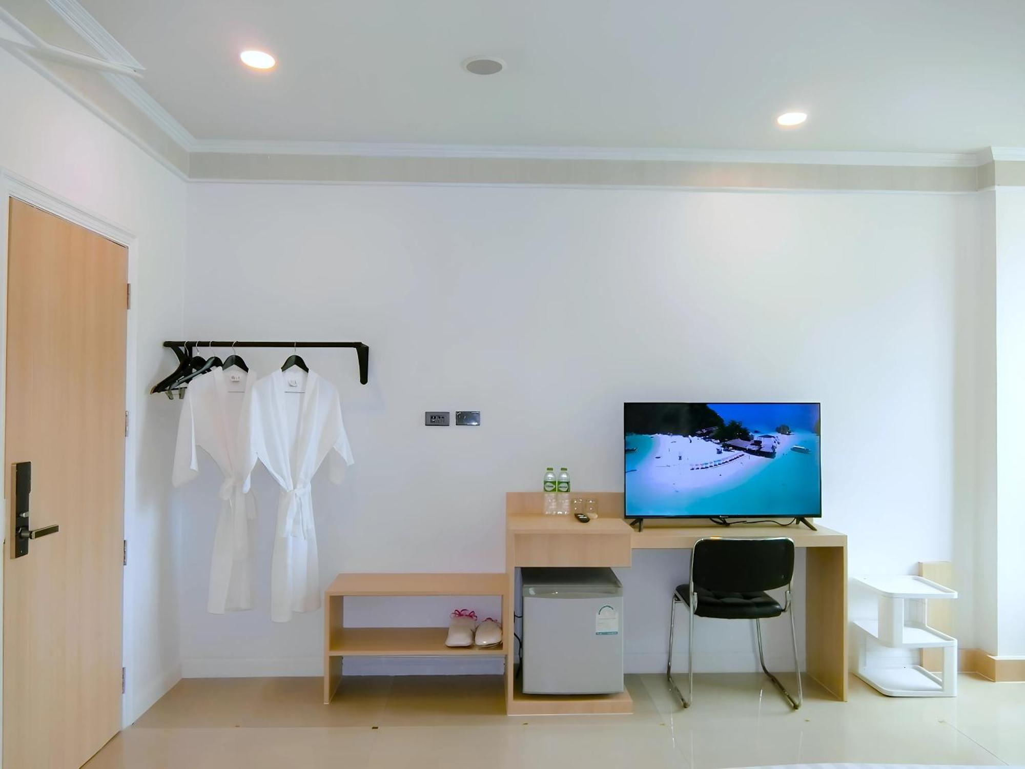Sira Boutique Residence - Newly Renovated Patong Exterior foto