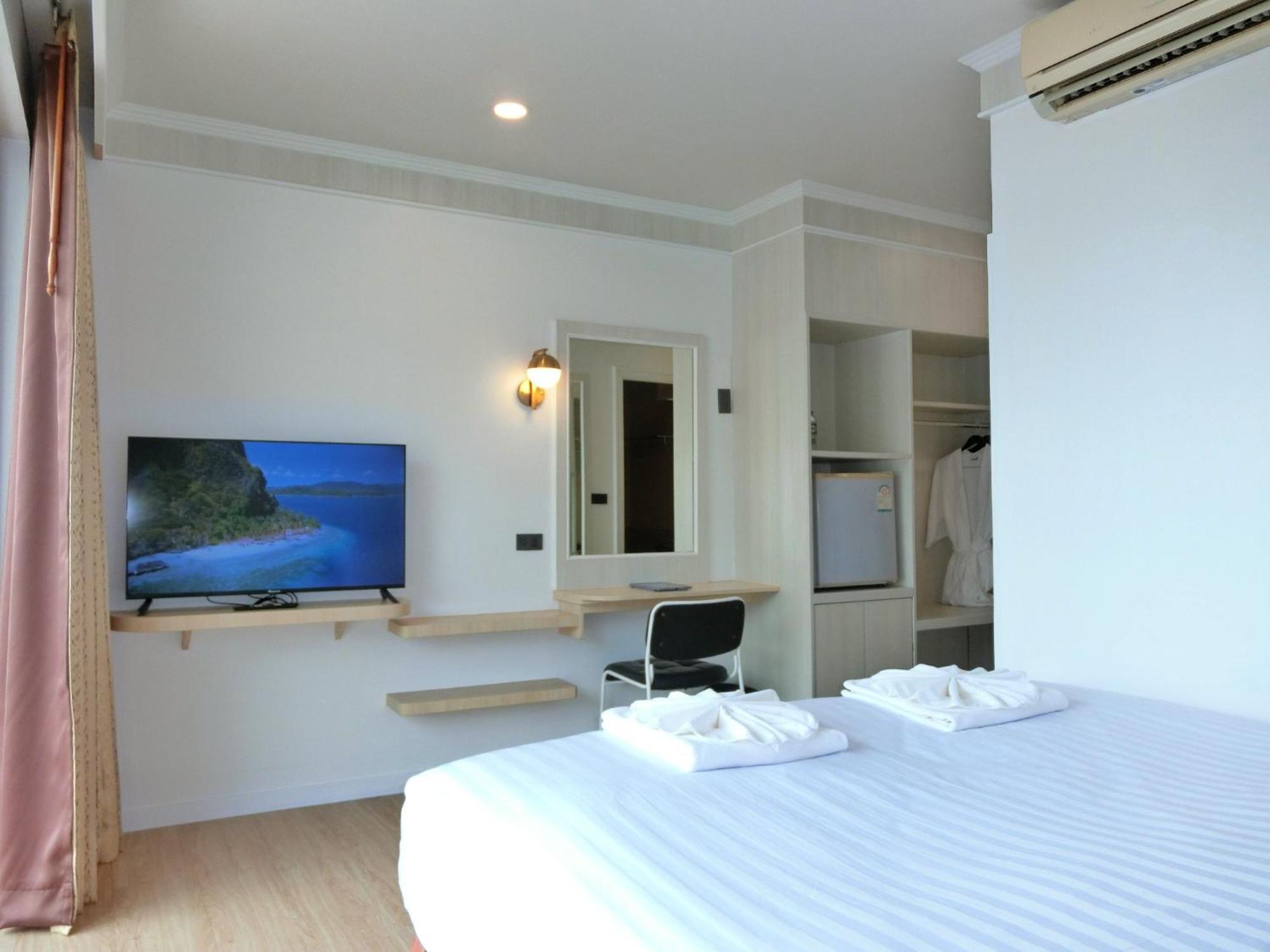 Sira Boutique Residence - Newly Renovated Patong Exterior foto