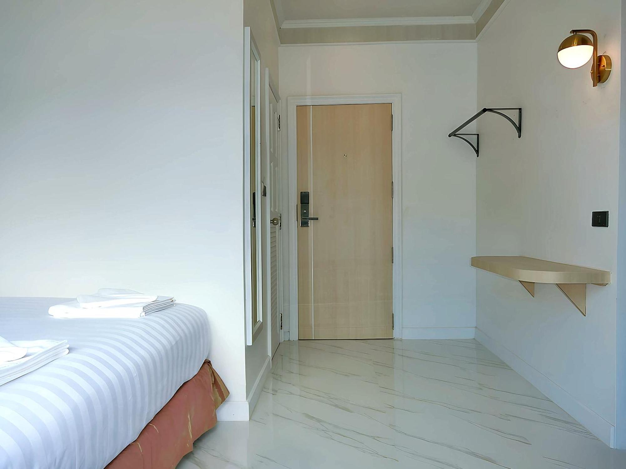 Sira Boutique Residence - Newly Renovated Patong Exterior foto