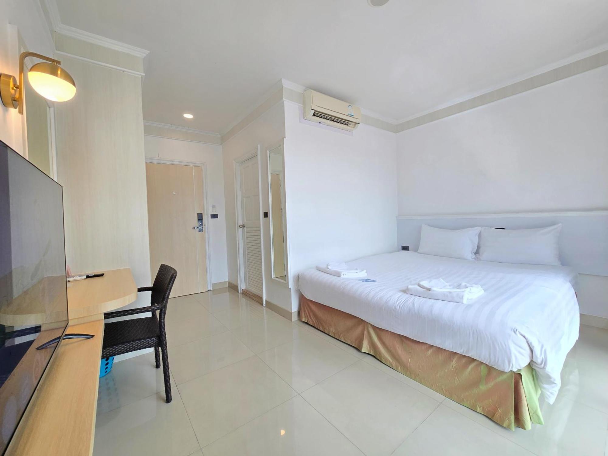 Sira Boutique Residence - Newly Renovated Patong Exterior foto